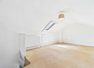 Attic Room- click for photo gallery